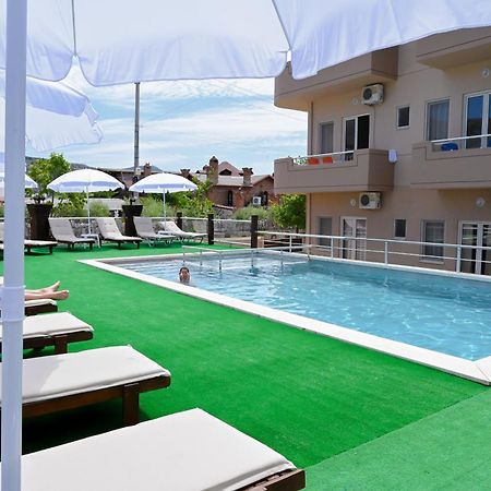 Hotel Kriti Max , Shengjin Shëngjin Kültér fotó