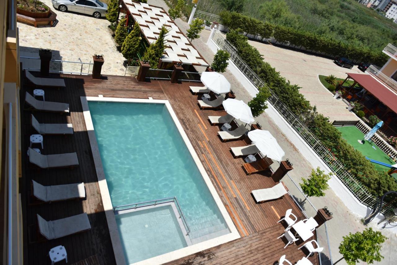 Hotel Kriti Max , Shengjin Shëngjin Kültér fotó