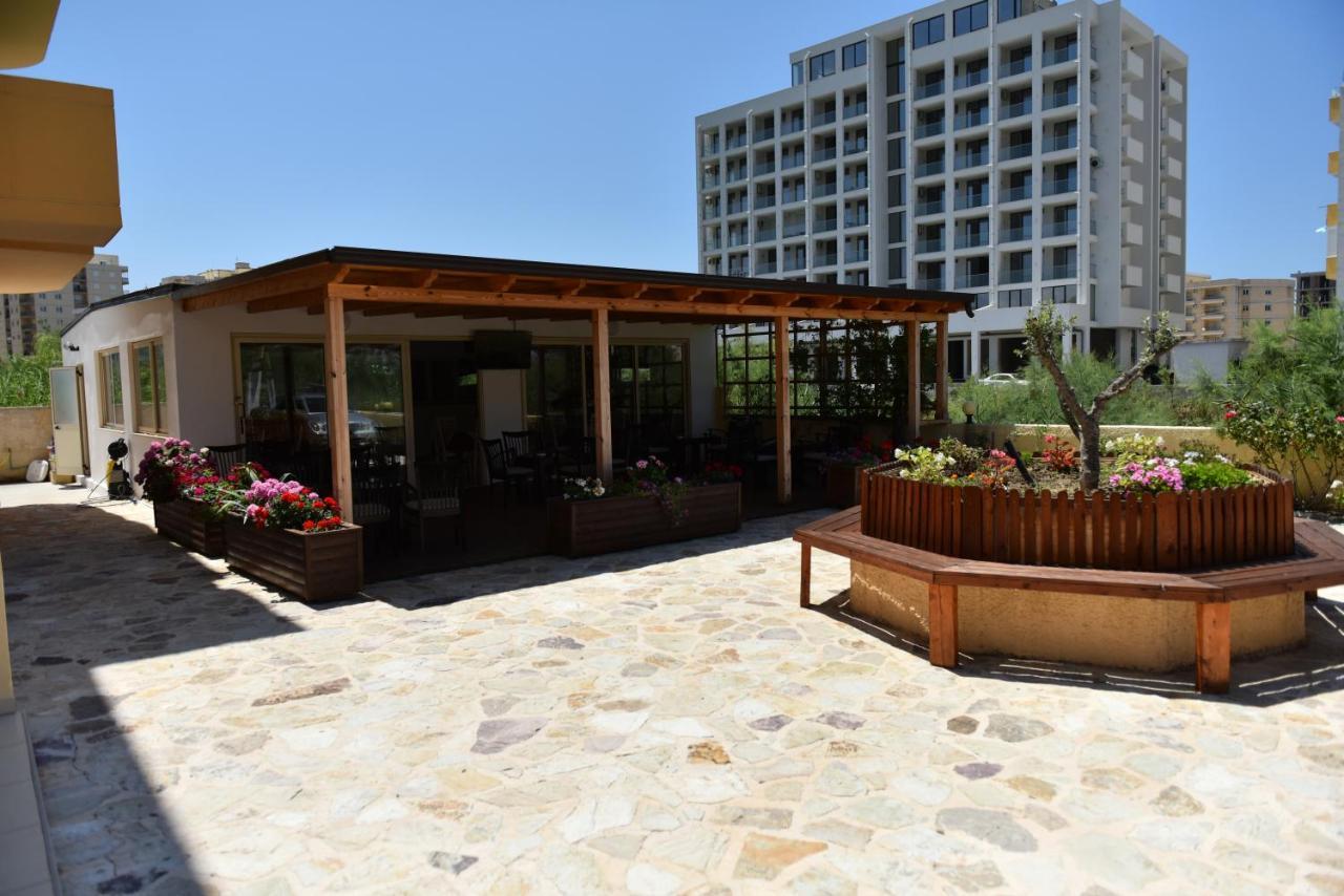 Hotel Kriti Max , Shengjin Shëngjin Kültér fotó