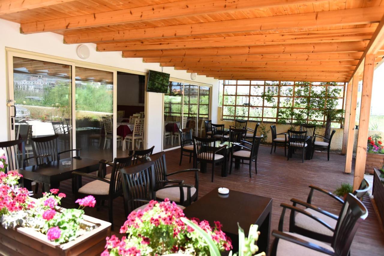Hotel Kriti Max , Shengjin Shëngjin Kültér fotó